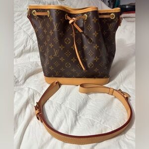 Louis Vuitton Monogram Petite Noe